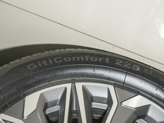 2023款 PLUS 2.0T 汽油自动豪华版