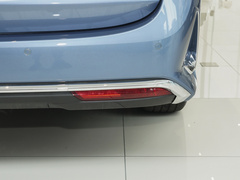 2023款 PLUS 2.0T 汽油自动豪华版