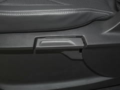 2023款 PLUS 2.0T 汽油自动豪华版