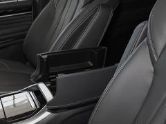 2023款 PLUS 2.0T 汽油自动豪华版