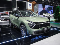 2023款 2.0T 两驱旗舰版