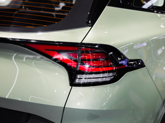 2023款 2.0T 两驱旗舰版