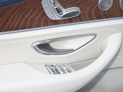 2023款 E 300 L 运动豪华型
