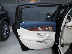 2023款 E 300 L 运动豪华型