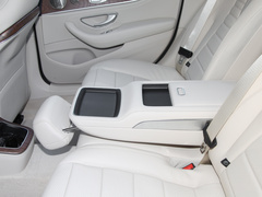 2023款 E 300 L 运动豪华型