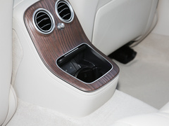2023款 E 300 L 运动豪华型