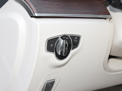 2023款 E 300 L 运动豪华型