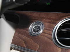 2023款 E 300 L 运动豪华型