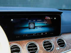 2023款 E 300 L 运动豪华型