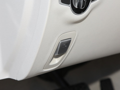 2023款 E 300 L 运动豪华型
