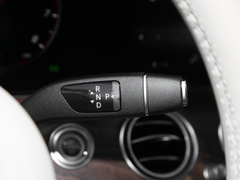 2023款 E 300 L 运动豪华型