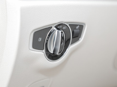 2023款 E 300 L 运动豪华型