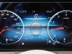 2023款 E 300 L 运动豪华型