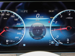 2023款 E 300 L 运动豪华型