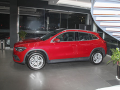 2023款 GLA 200
