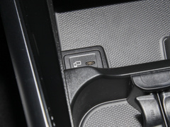 2023款 GLA 200