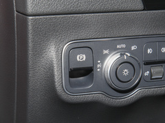 2023款 GLA 200