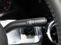 2023款 GLB 220 动感型