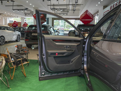 2023款 1.5T DHT闪电02