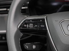 2023款 45 TFSI quattro 齐云型 飞骑套装