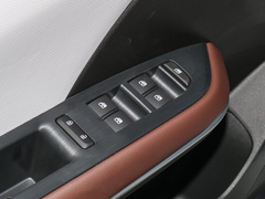 2023款 1.5L 双离合悦享版