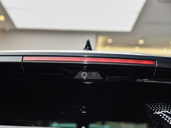 2022款 2.0T 六座四驱豪华120周年限量版