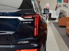 2022款 2.0T 六座四驱豪华120周年限量版