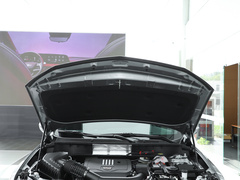 2022款 2.0T 六座四驱豪华120周年限量版