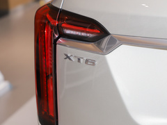 2022款 2.0T 六座四驱尊贵120周年限量版