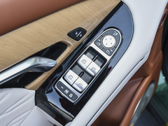 2022款  四驱超长续航纯电版