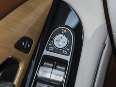 2022款  四驱超长续航纯电版