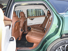 2022款  四驱超长续航纯电版