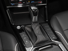 2023款 330TSI 星空精英版