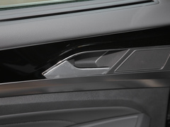 2023款 330TSI 尊贵版