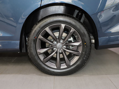2022款 1.5T 手动精英型