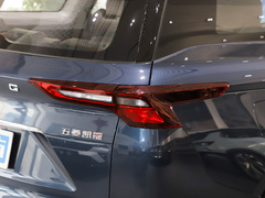 2022款 1.5T 手动精英型