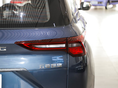 2022款 1.5T 手动精英型