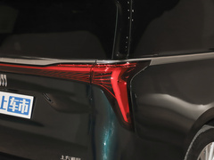 2023款 2.0T 四座逸世版
