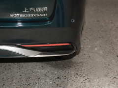 2023款 2.0T 四座逸世版