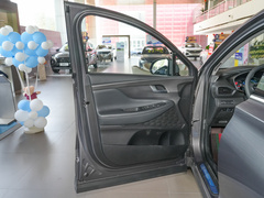 2023款 旅行家 380T GDi 自动两驱GLX精英版