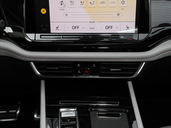 2023款 380TSI 四驱尊崇豪华版