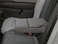 2023款 530 V6 四驱尊崇旗舰版