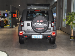 2023款 2.0T 自动四驱环塔冠军版