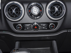 2023款 2.0T 自动四驱环塔冠军版