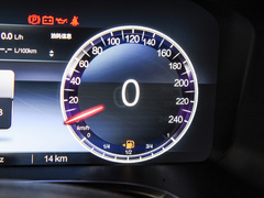 2023款 2.0T 自动四驱环塔冠军版