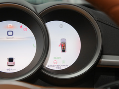 2022款 555km 尊贵版
