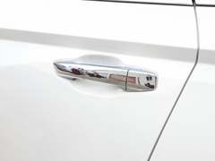 2023款 1.5T 自动豪华型