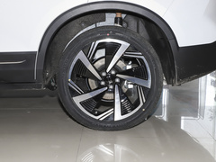 2023款 1.5T 自动豪华型