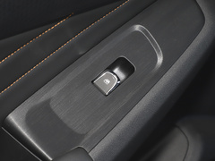 2023款 1.5T 超炫潮爸版