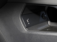 2023款 1.5T 超炫潮爸版
